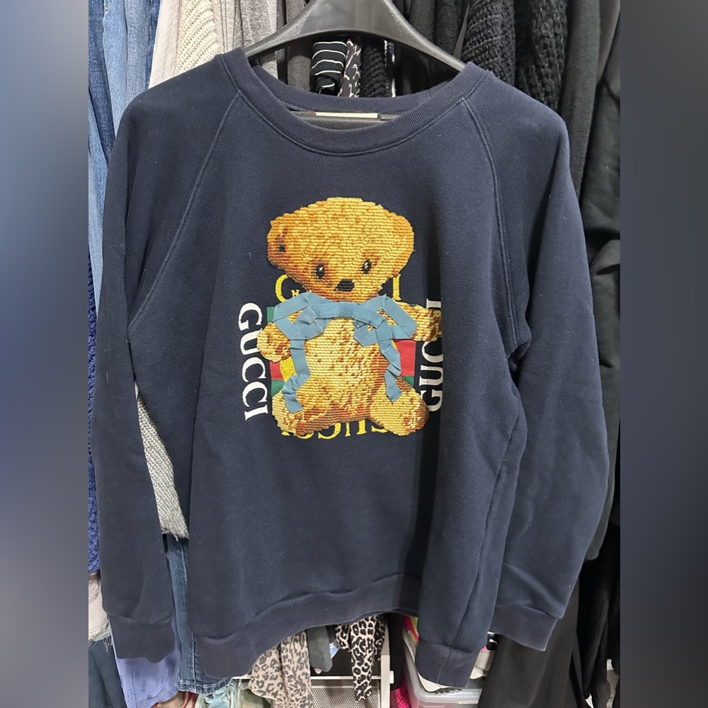 Gucci navy sweatshirt. Size small. Womens.